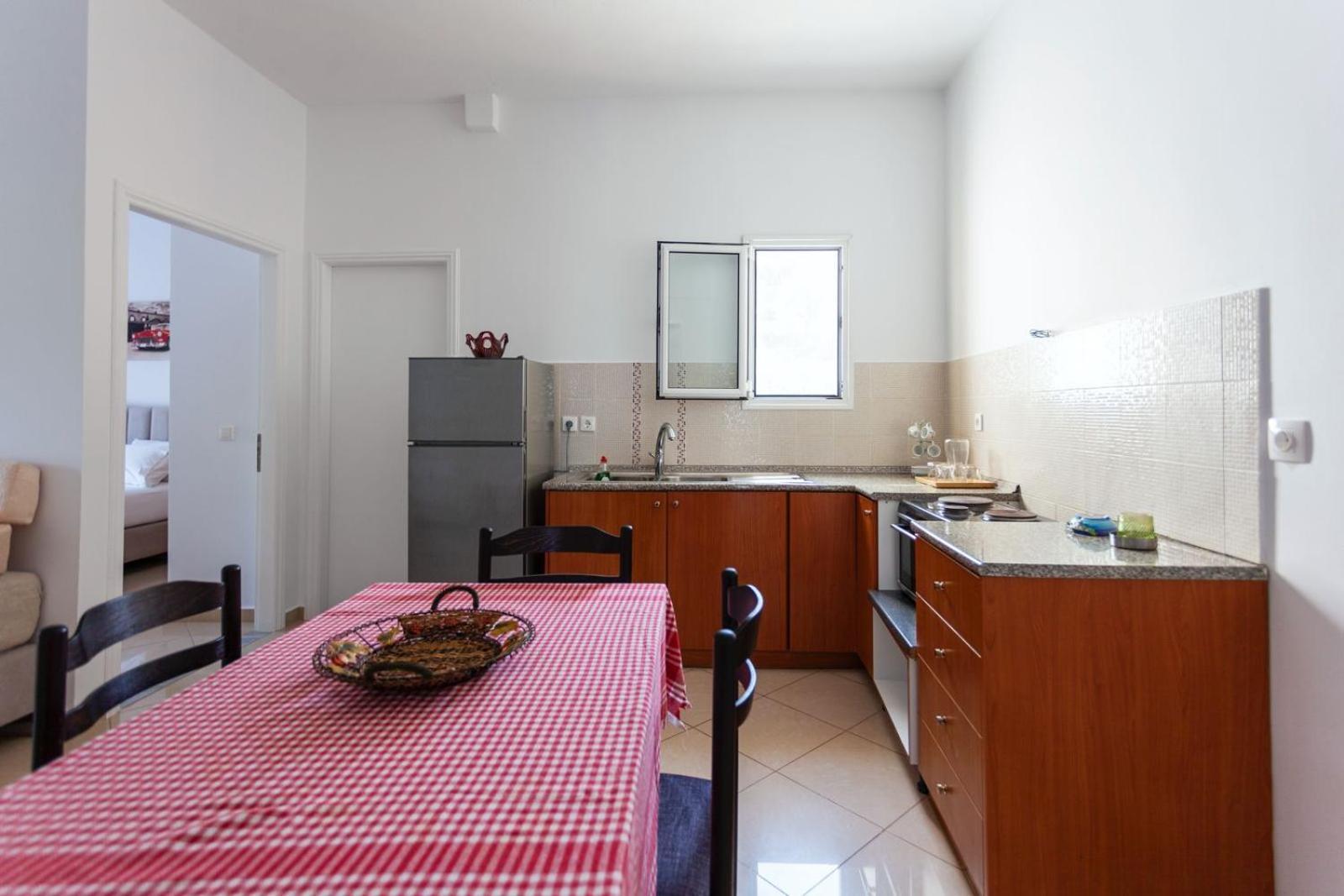 Zacharias Apartments Himarë Exterior foto